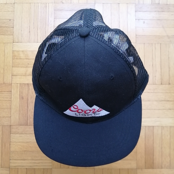 Coors Light T-shirt Medium + Trucker Hat NWT - Picture 8 of 12